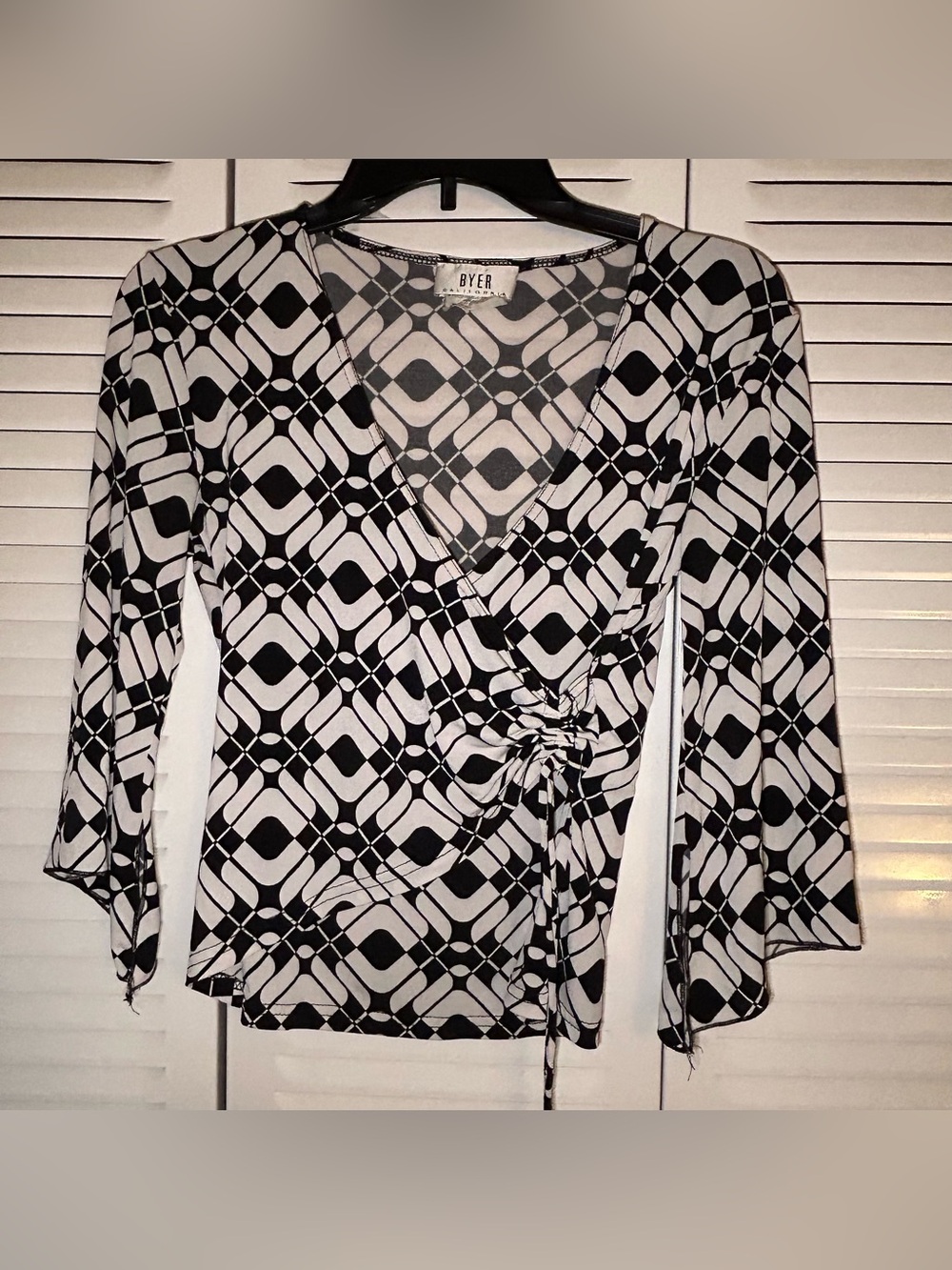Byer California Black & White Geometric Wrap Blouse